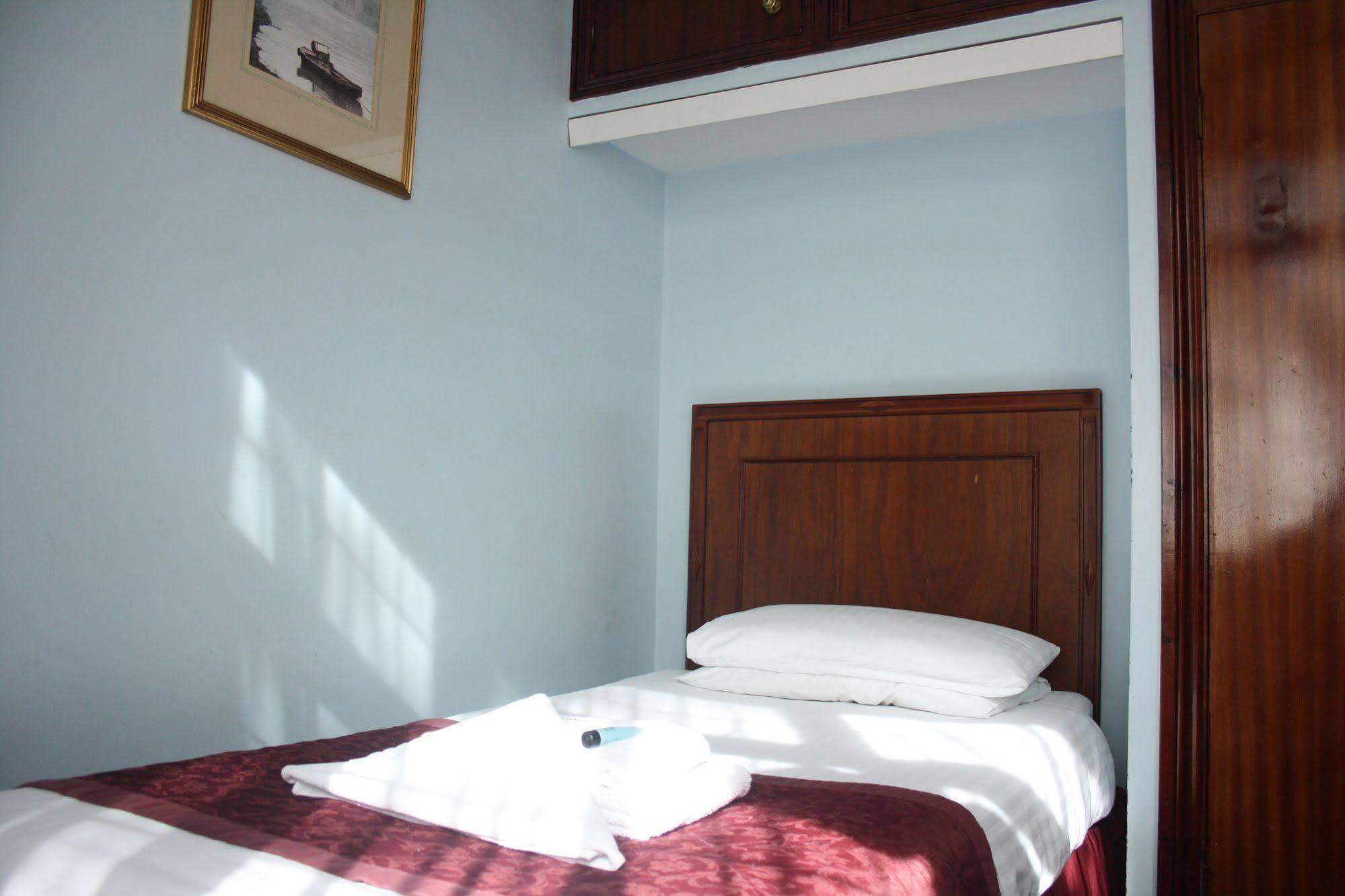 Kings Paget Hotel West Drayton  Luaran gambar
