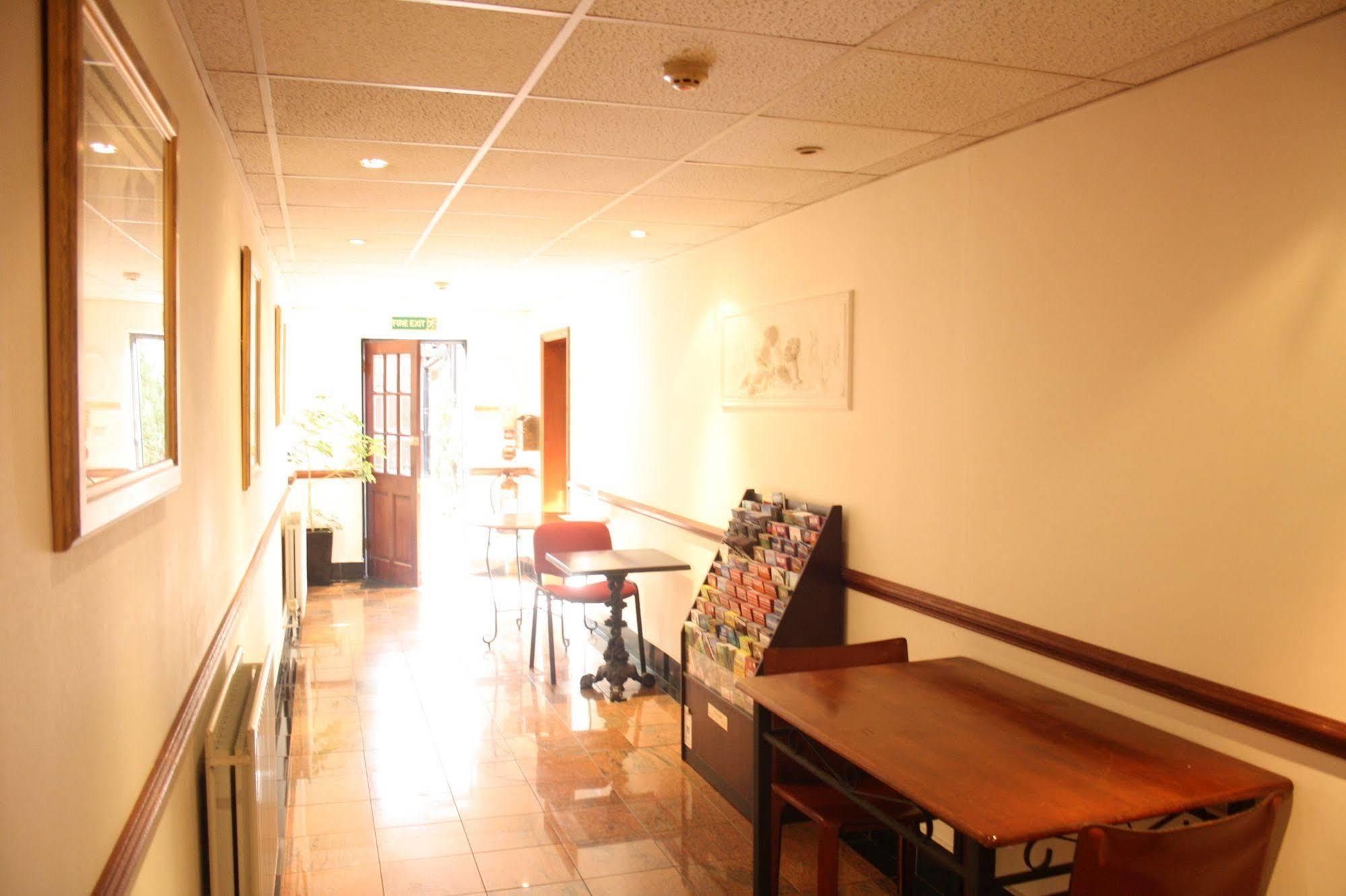 Kings Paget Hotel West Drayton  Luaran gambar